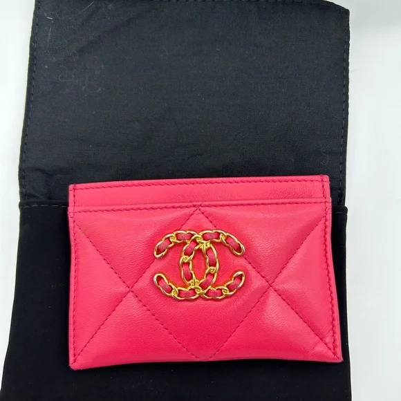 (SOLD) Chanel Lambskin Quilted Chanel 19 Card Holder Rose - Picture 13 of 16
